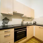 Friends Old Town Apartment
